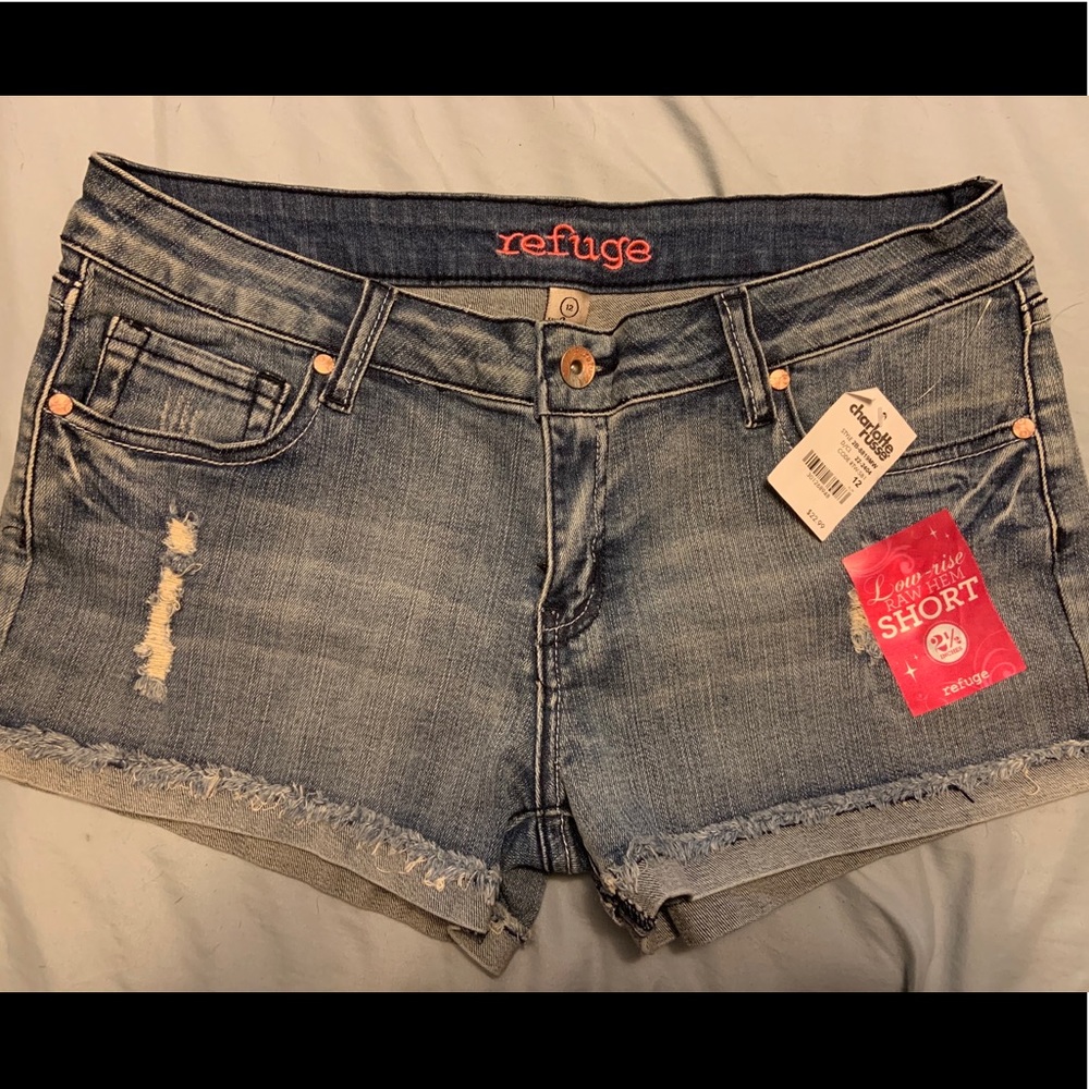 Denim shorties 💙